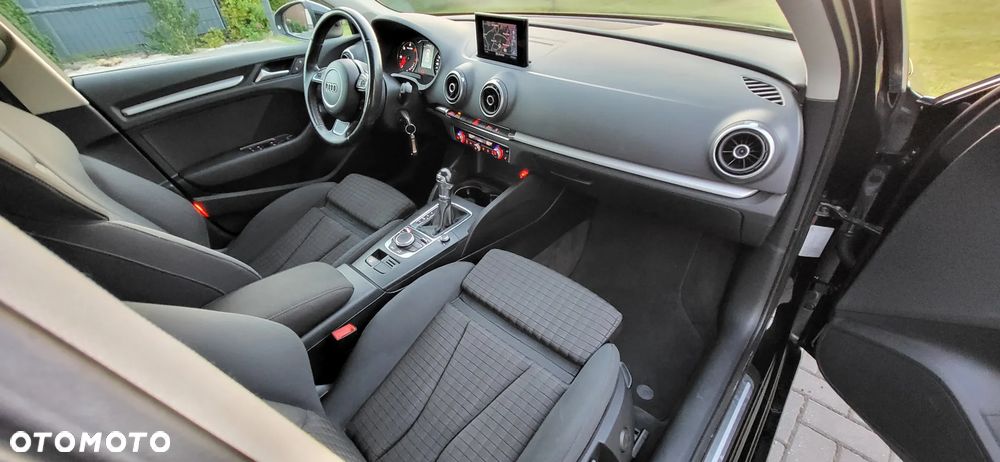 Audi A3 Sportback 2.0 TDI Attraction S tronic - 26