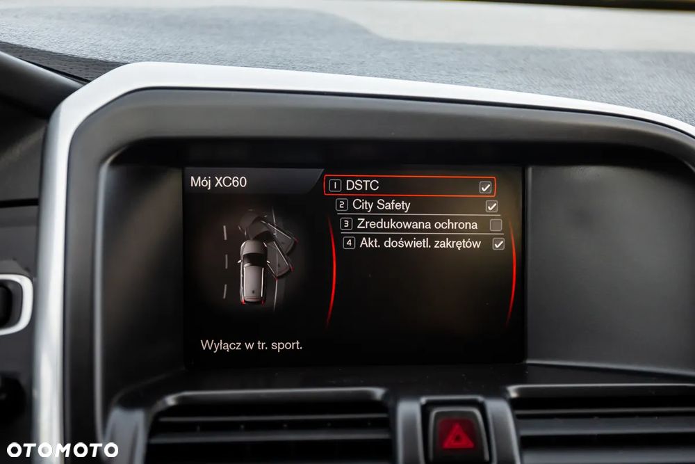 Volvo XC 60 2.4D AWD - 31