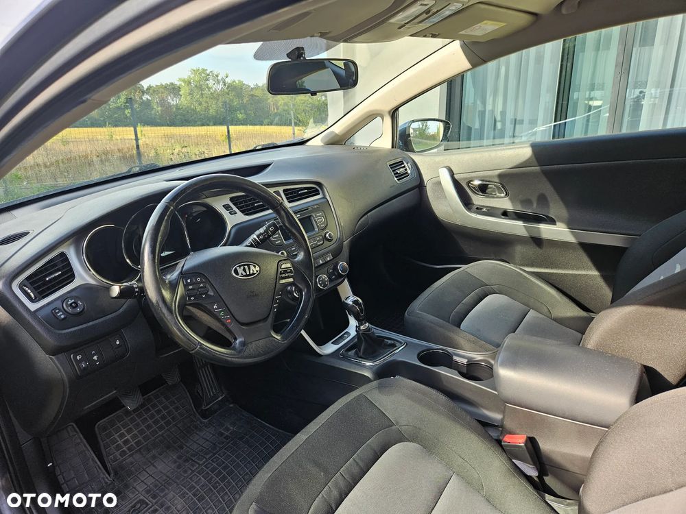 Kia Ceed 1.6 CRDi Business Line - 9