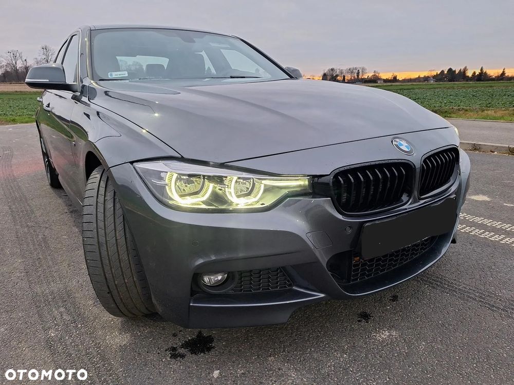 BMW Seria 3 330i xDrive M Sport Shadow - 9