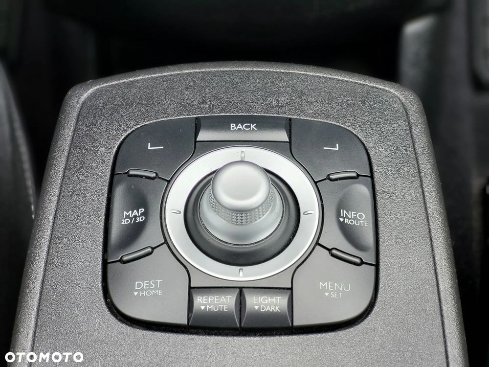 Renault Scenic 1.6 16V 110 Expression - 20