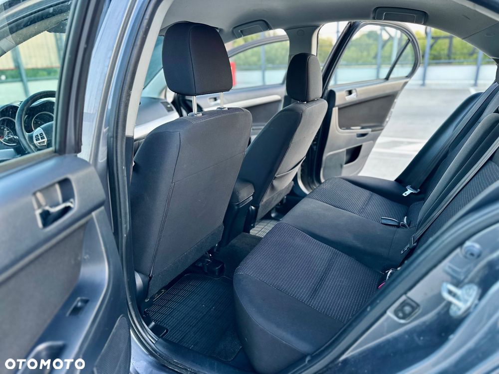 Mitsubishi Lancer 1.8 Instyle - 14