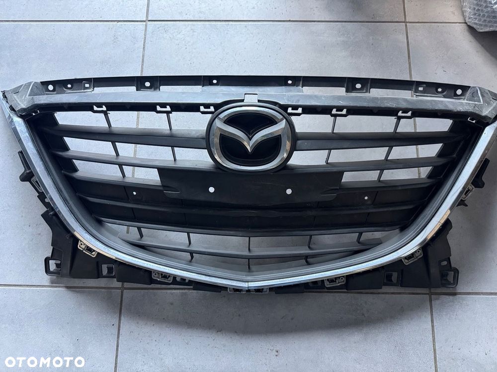 Mazda 3 III 14- atrapa przód - 1