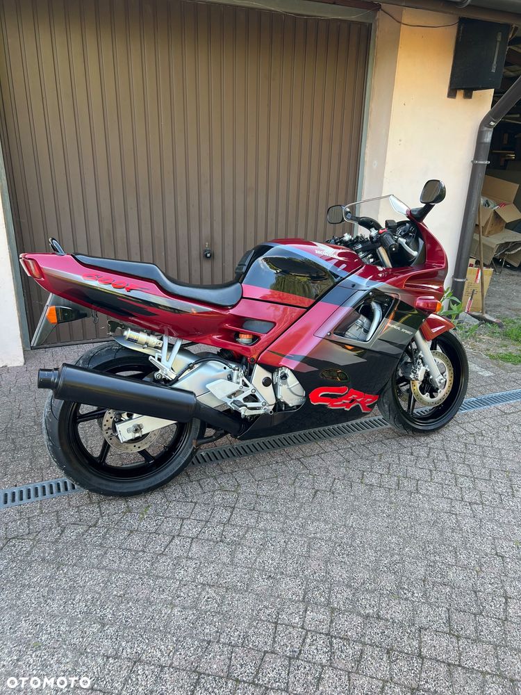 Honda CBR - 2
