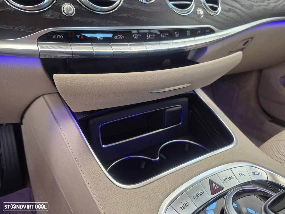 Mercedes-Benz S 560 e Longo - 27