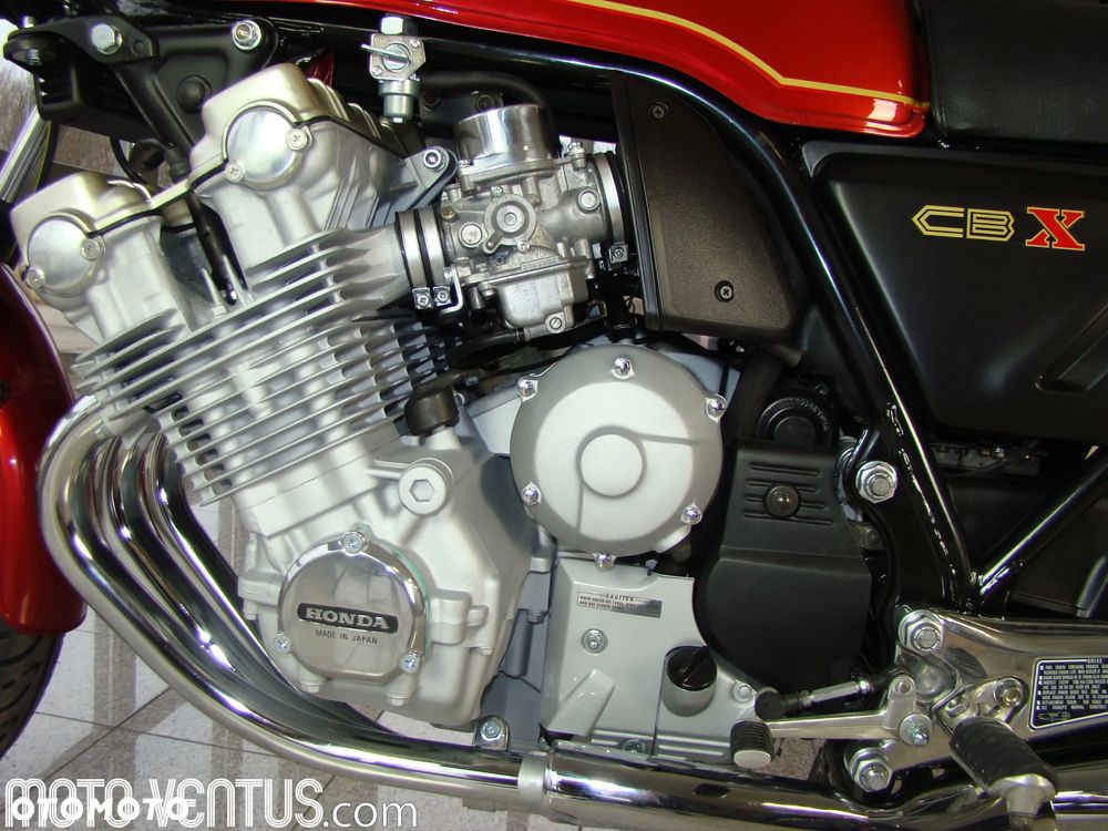 Honda CBX - 25