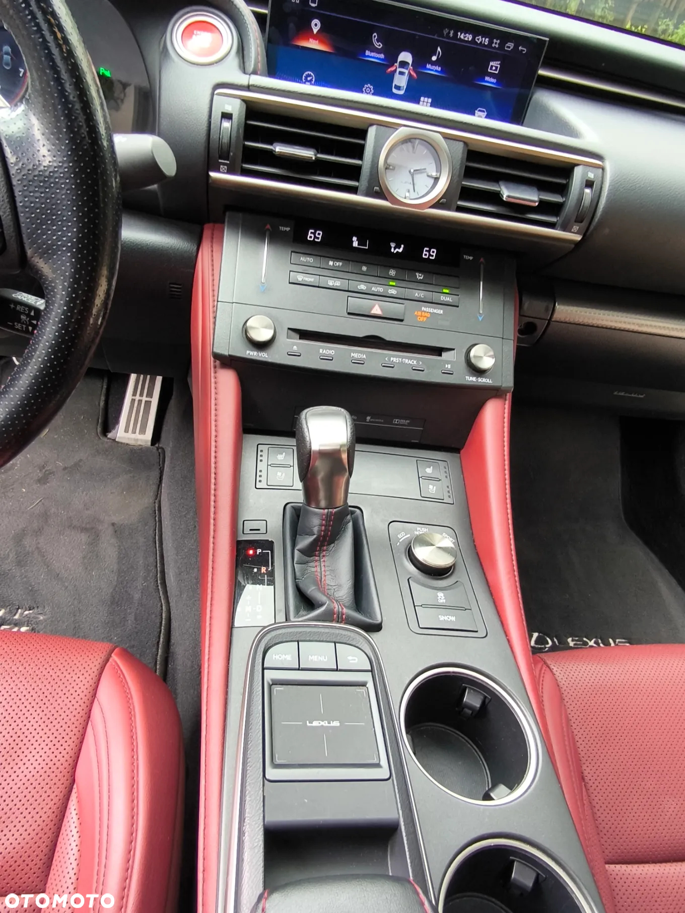 Lexus RC - 33