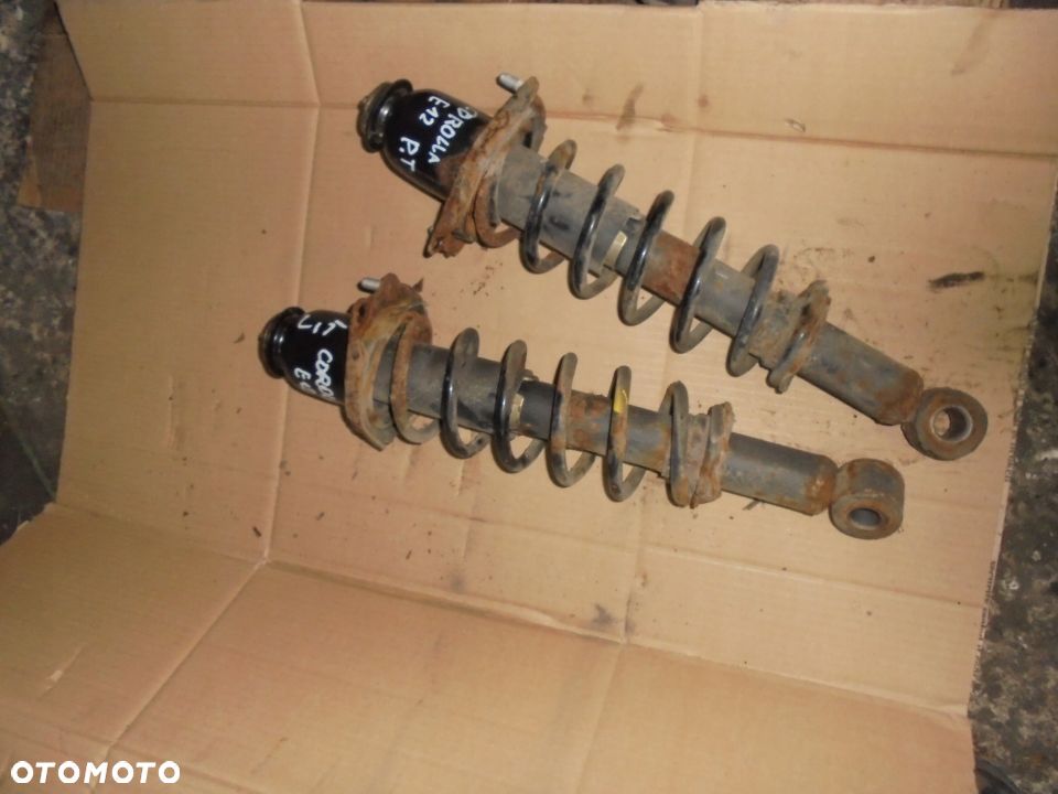 MCPERSON AMORTYZATOR PRAWY LEWY TYŁ COROLLA E12 - 1