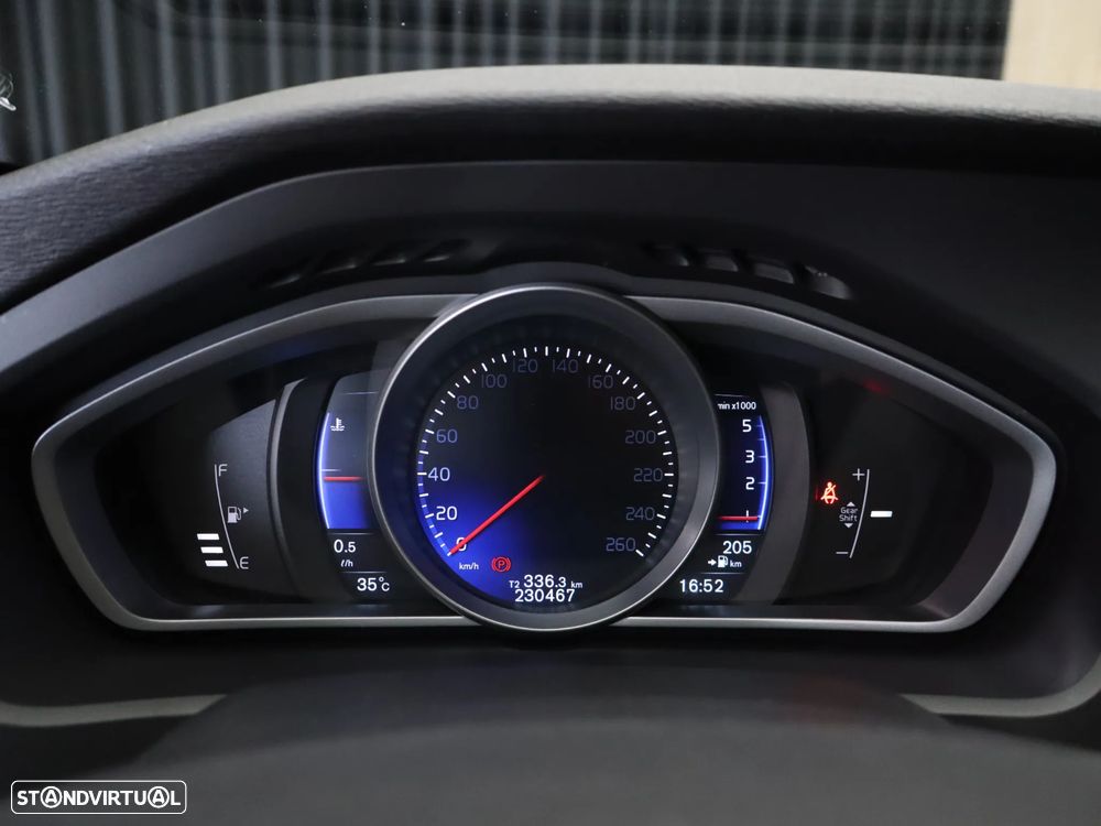 Volvo V40 D2 RDesign - 26