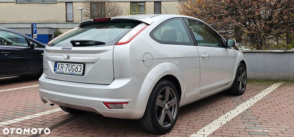Ford Focus 1.6 16V Style - 4