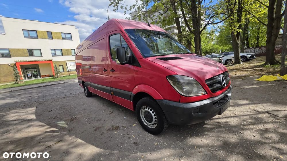 Mercedes-Benz Sprinter - 8