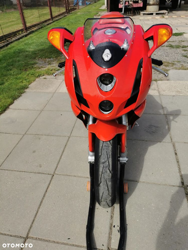 Ducati 749 - 4