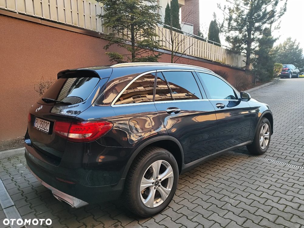 Mercedes-Benz GLC 300 4Matic 9G-TRONIC Exclusive - 6
