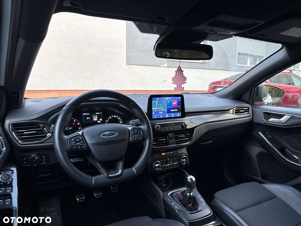 Ford Focus 1.5 EcoBoost STart-Stopp-System ST-LINE - 33