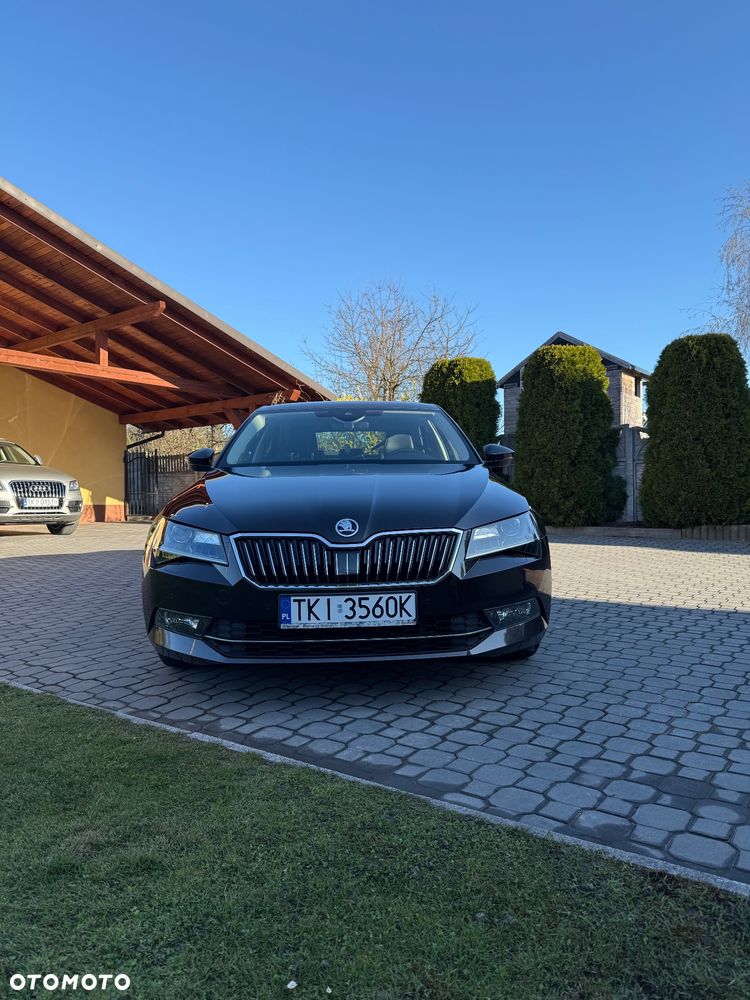 Skoda Superb 2.0 TDI L&K DSG - 18