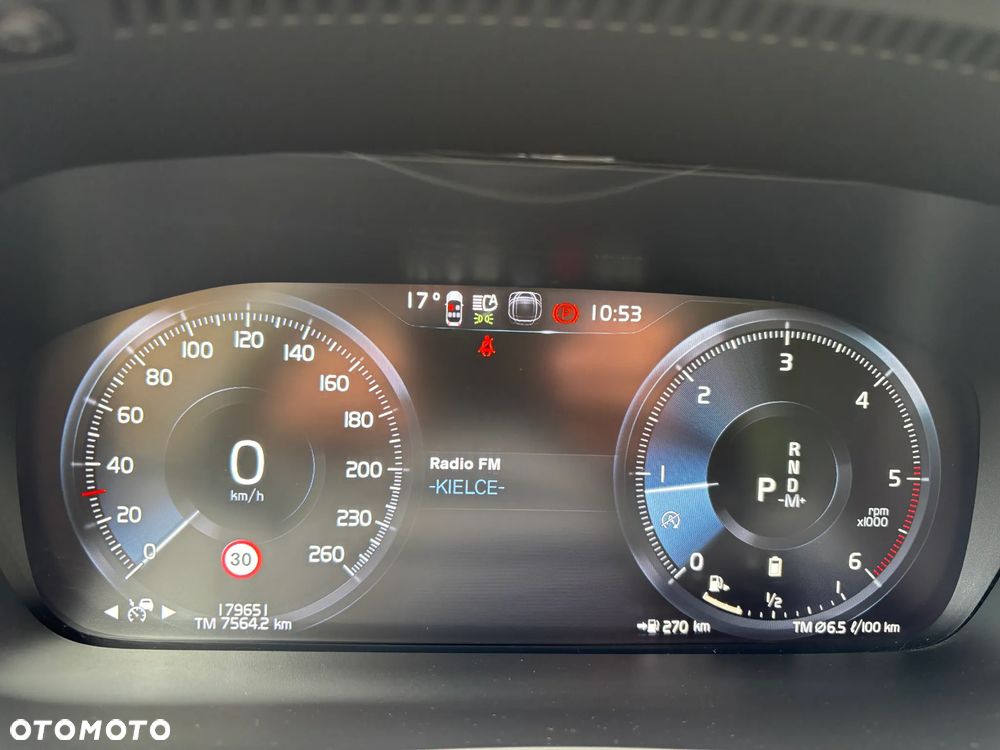Volvo V60 Cross Country B4 D AWD Geartronic Pro - 13