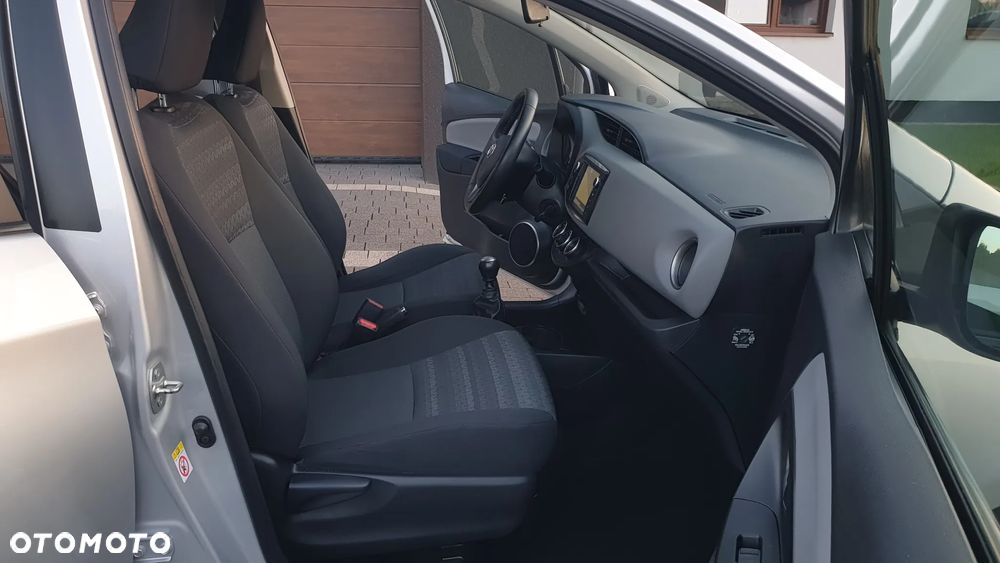 Toyota Yaris - 23