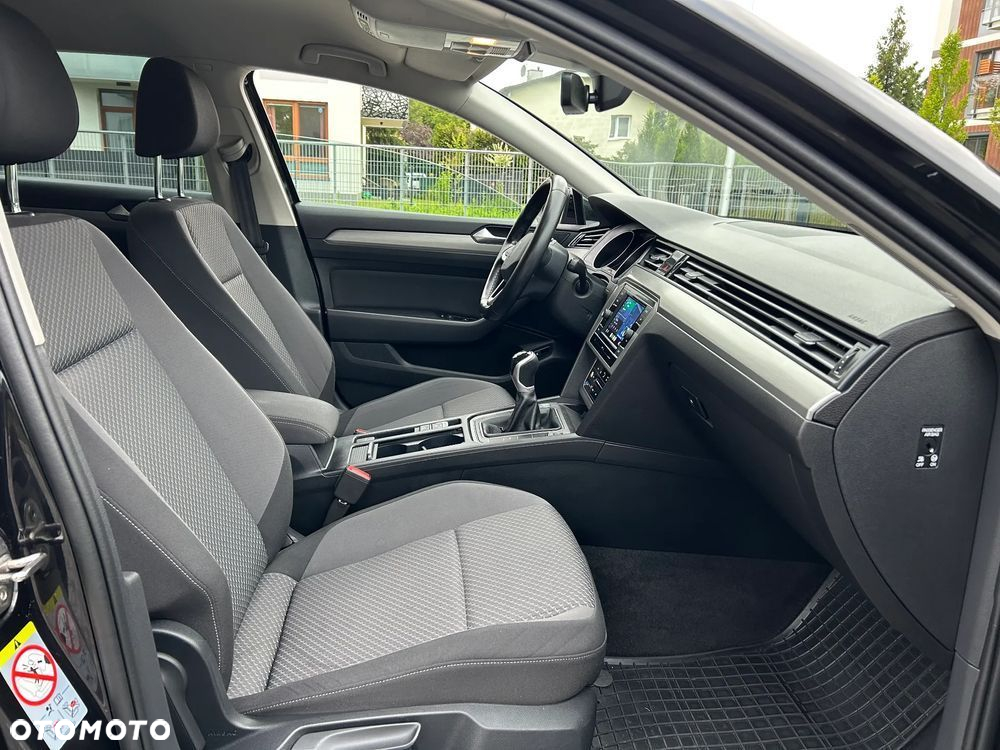 Volkswagen Passat 2.0 TDI EVO Essence - 8