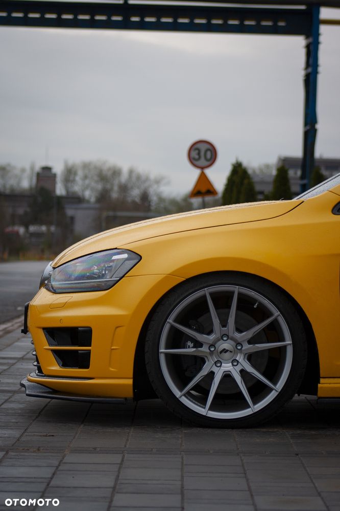 Volkswagen Golf - 7