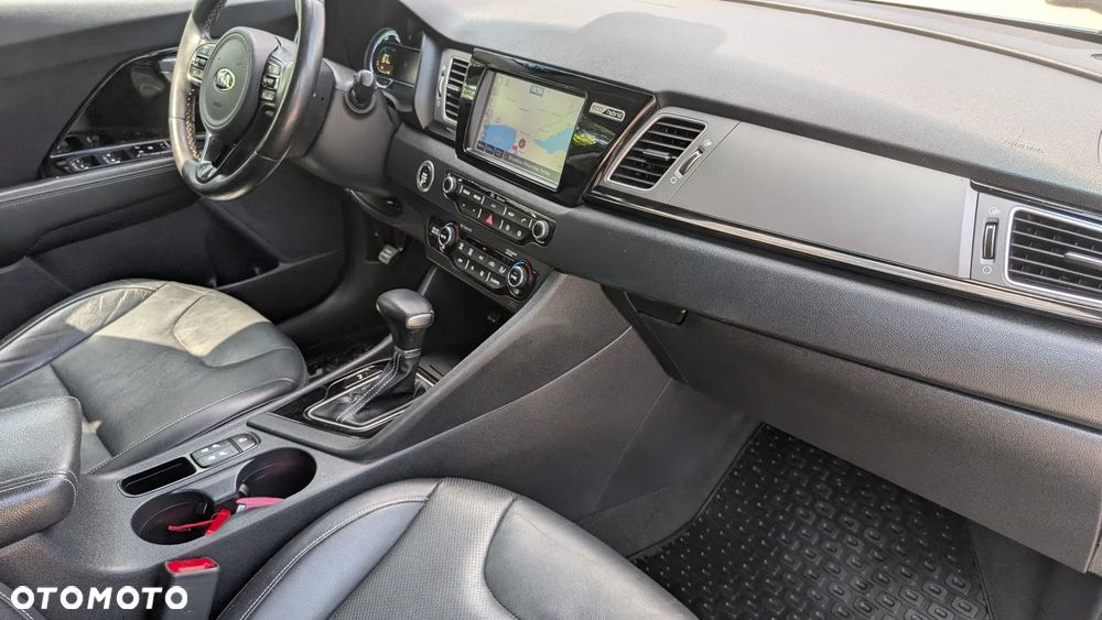 Kia Niro 1.6 GDI HEV 2WD OPF Edition 7 - 11