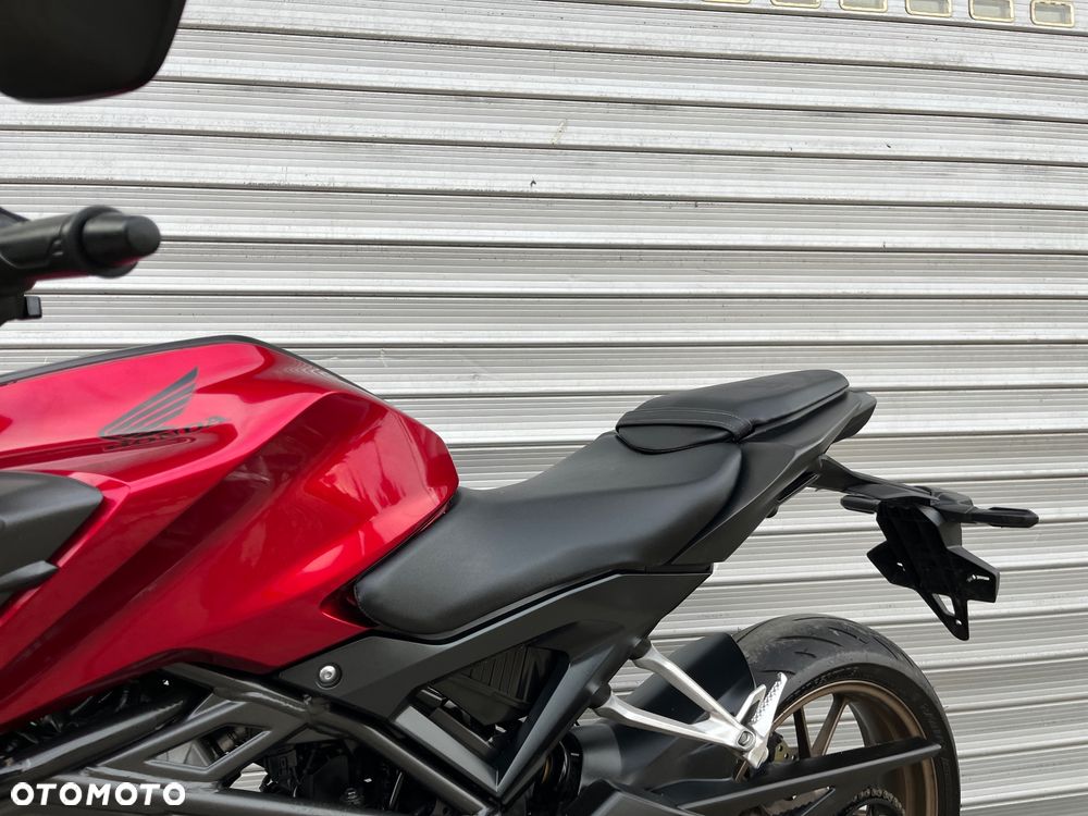 Honda CB - 23