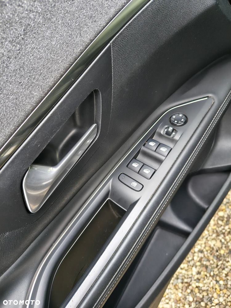 Peugeot 5008 1.2 PureTech Allure Pack S&S - 20