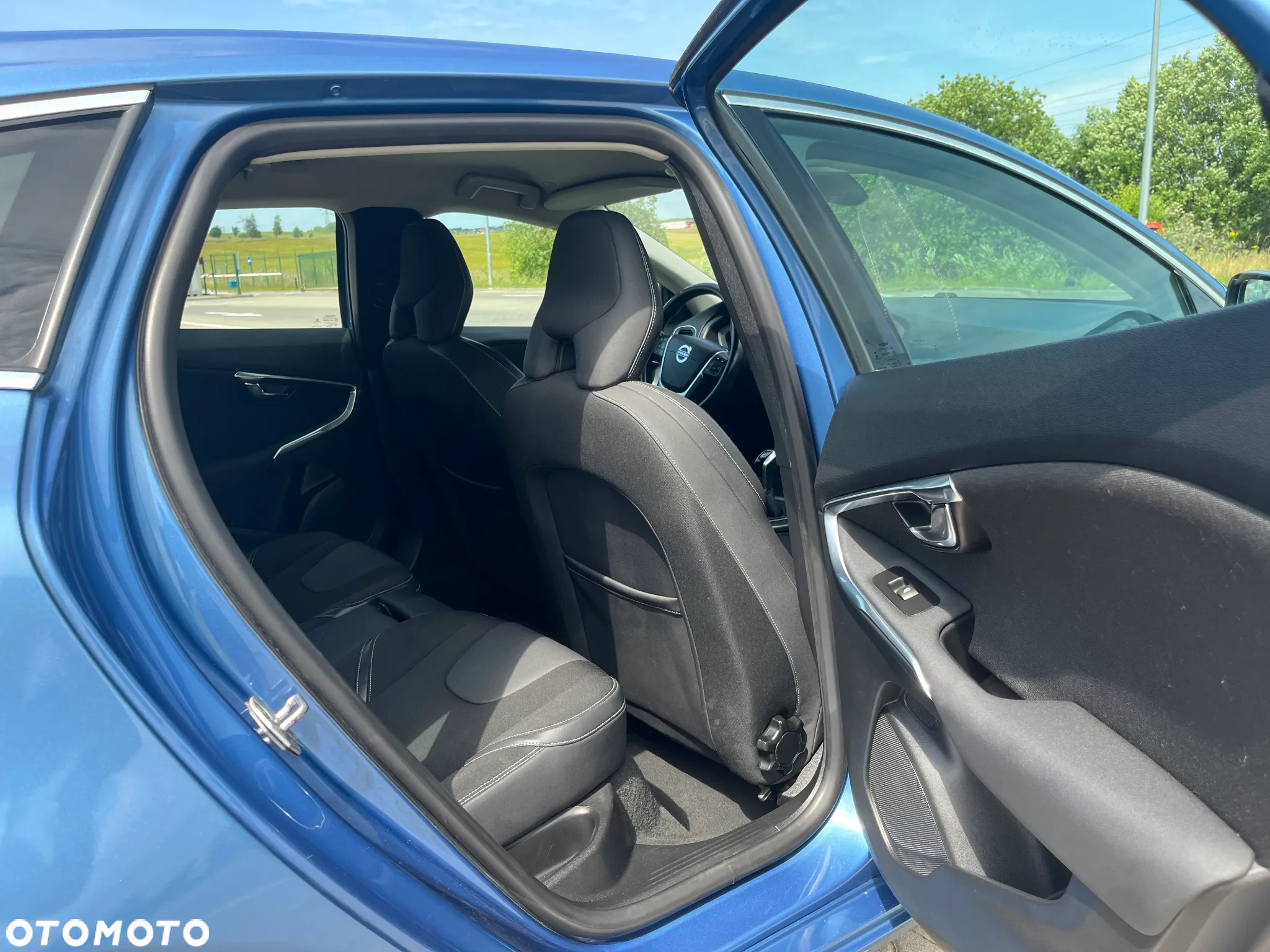 Volvo V40 D2 Momentum - 36