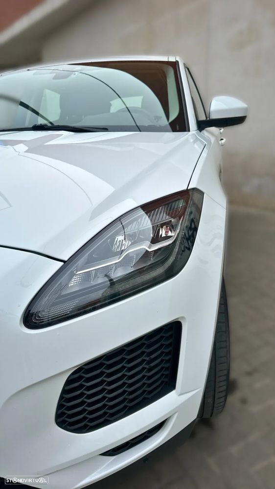 Jaguar E-Pace 2.0 i4D - 12