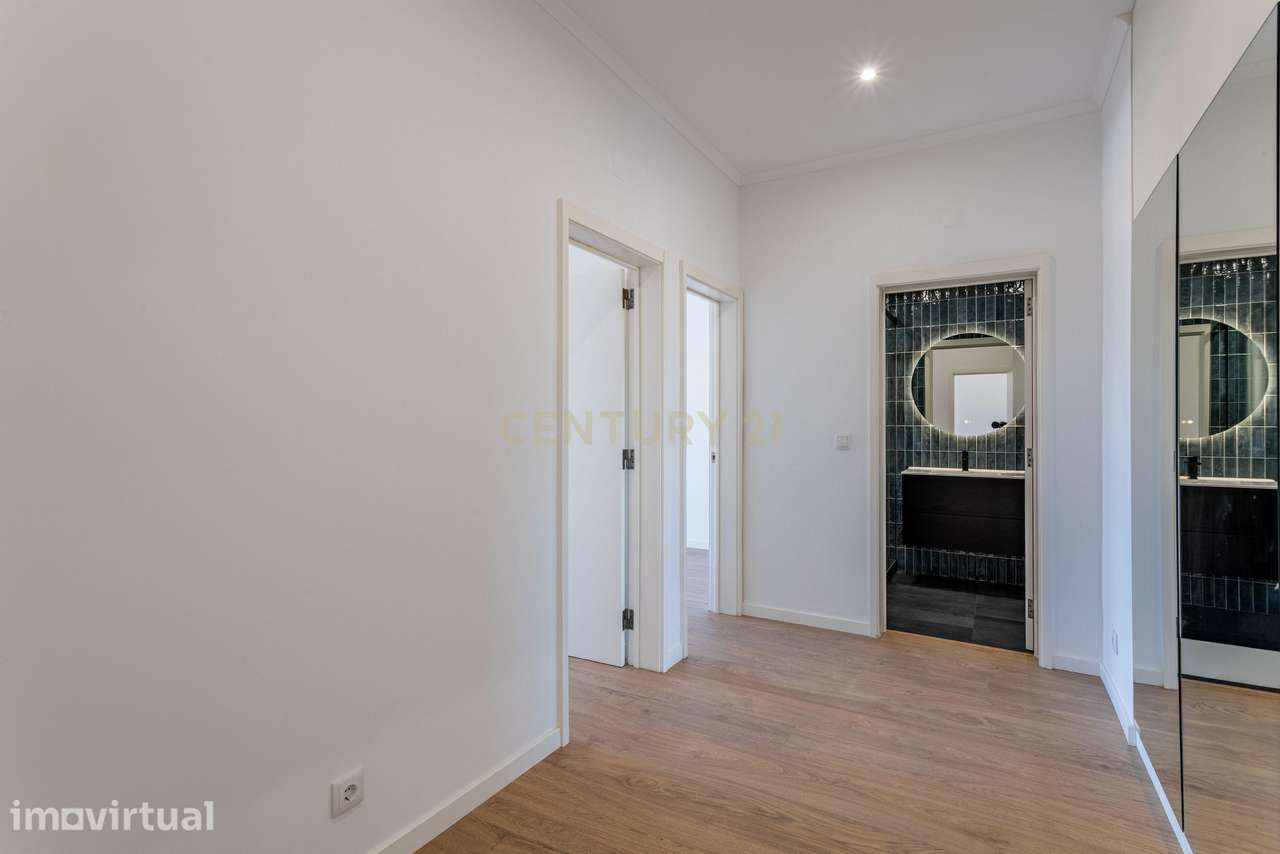 T2 Totalmente remodelado no Campo Grande com lugar de garagem - Grande imagem: 5/31