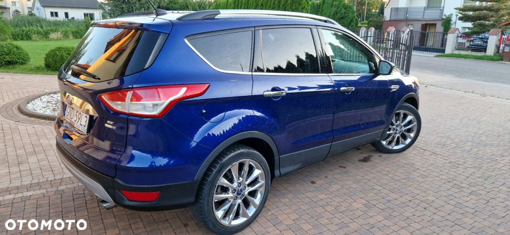 Ford Escape 2.0 EcoBoost AWD Titanium - 3