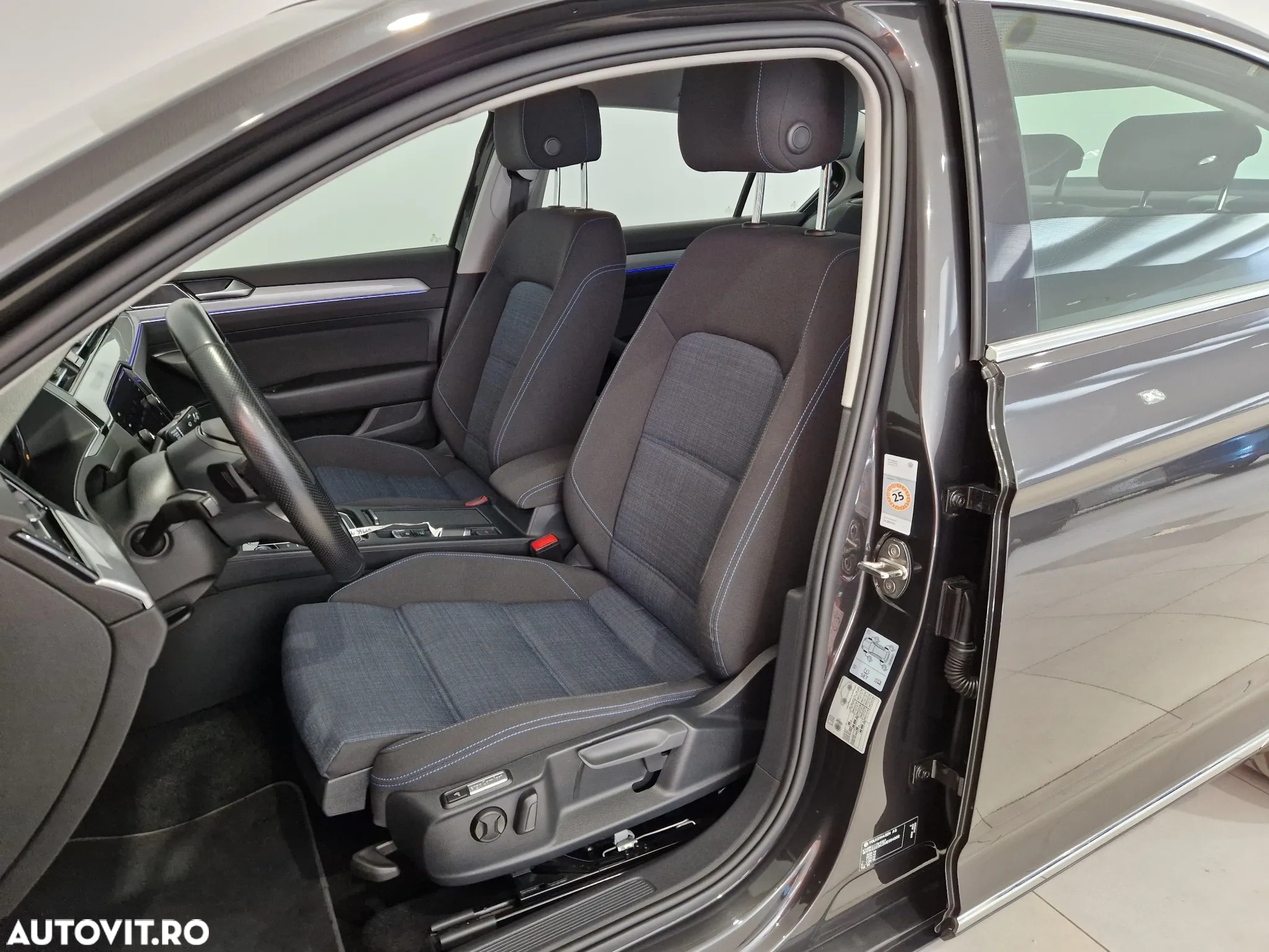 Volkswagen Passat 1.4 TSI Plug-In-Hybrid DSG GTE - 11