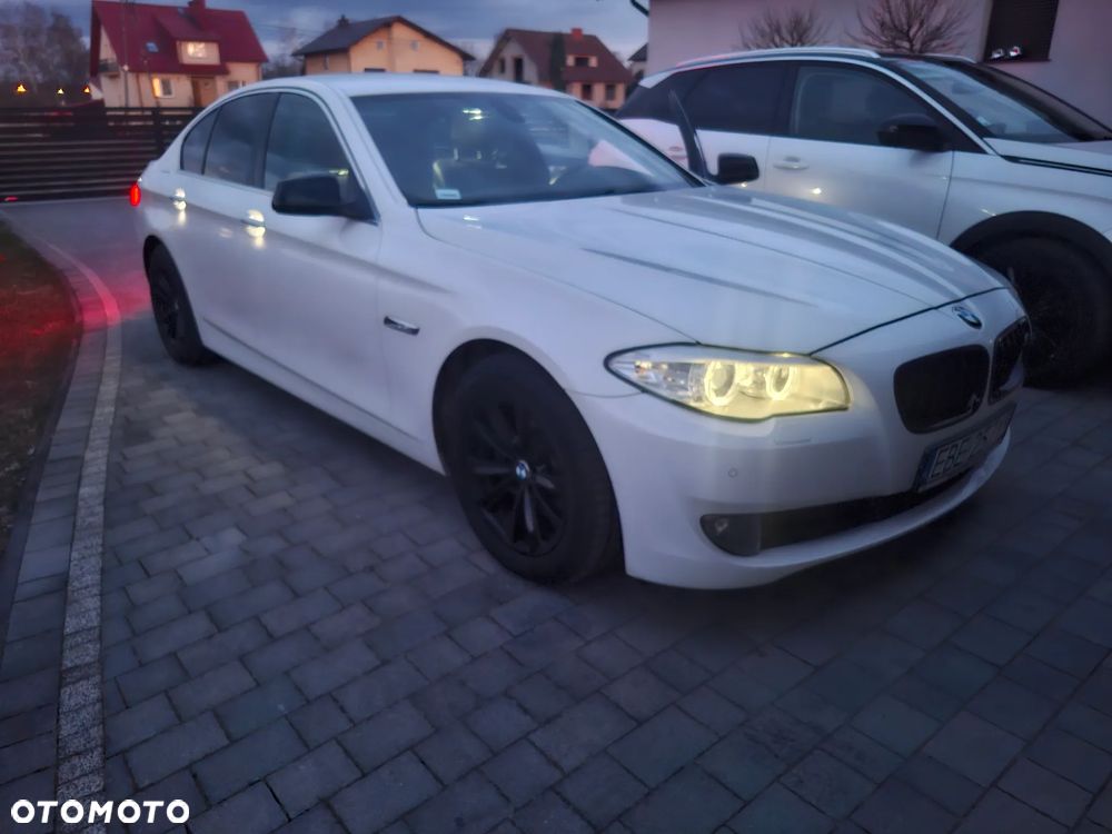 BMW Seria 5 520d - 14