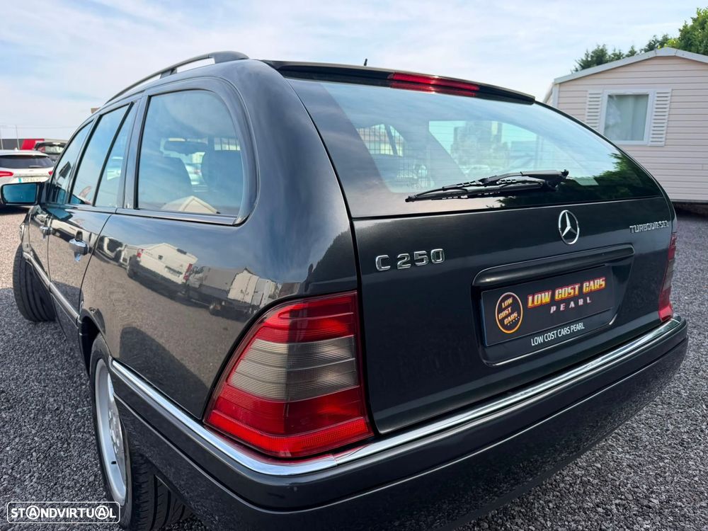 Mercedes-Benz C 250 - 21