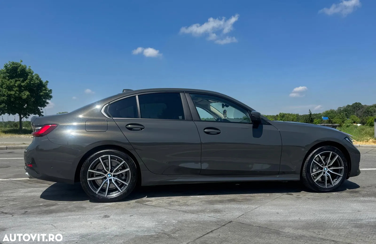 BMW Seria 3 330i xDrive AT - 10