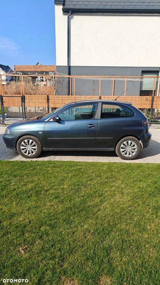 Seat Ibiza 1.4 16V Reference - 5