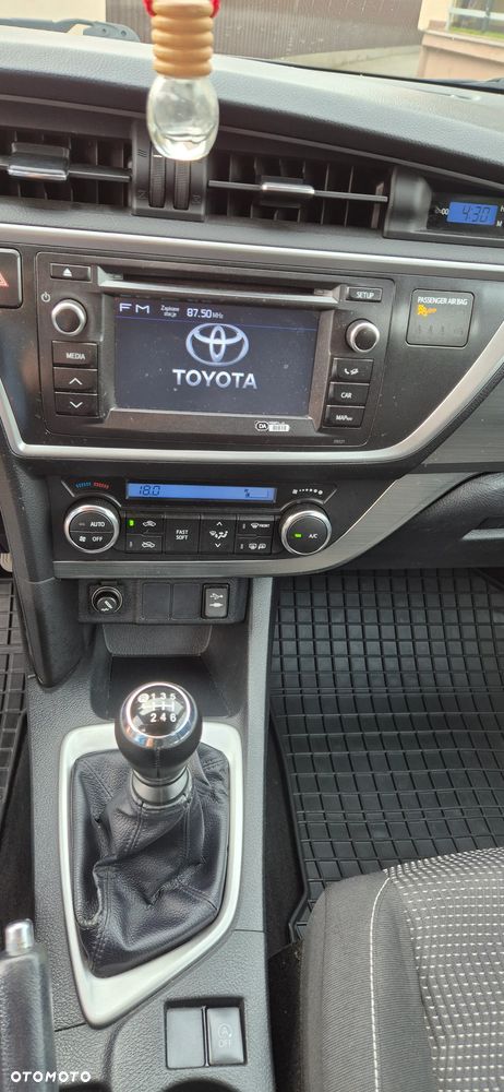 Toyota Auris 2.0 D-4D Life - 14