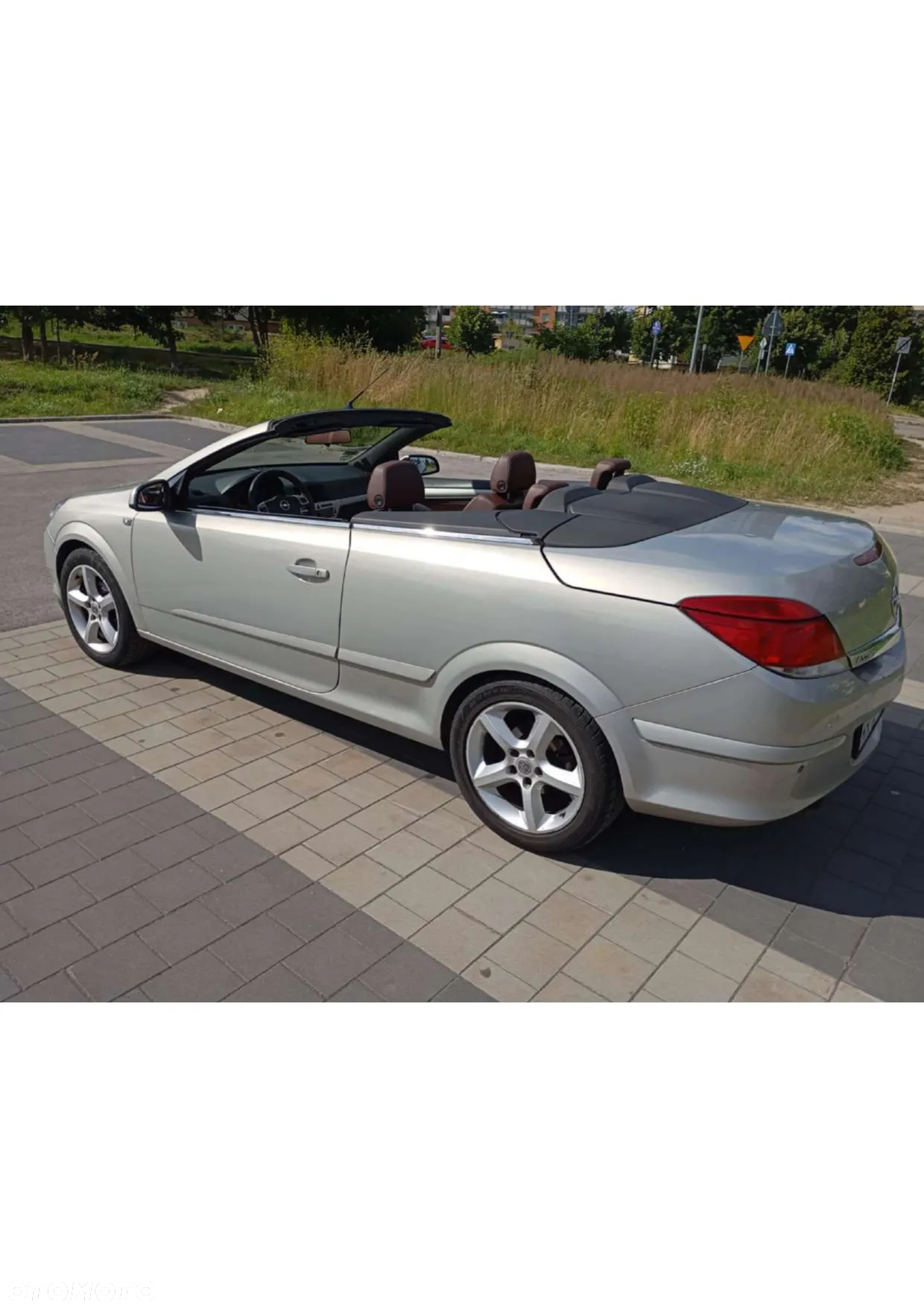 Opel Astra III GTC 1.8 Cosmo - 8