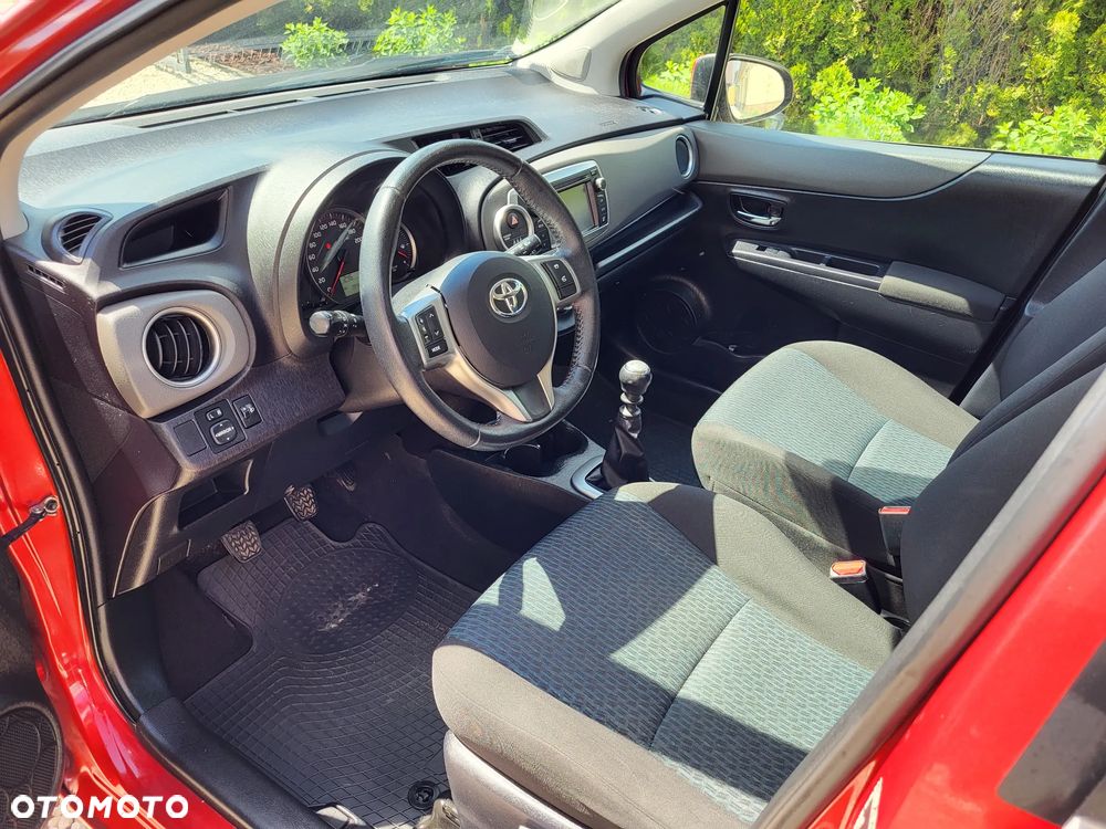 Toyota Yaris 1.33 Premium - 14