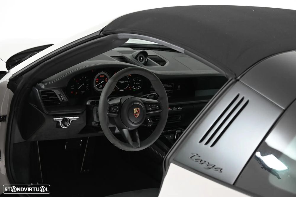 Porsche 911 (992) Targa 4 GTS PDK - 20