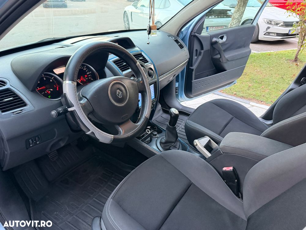 Renault Megane II 1.5 dCi Authentique - 14
