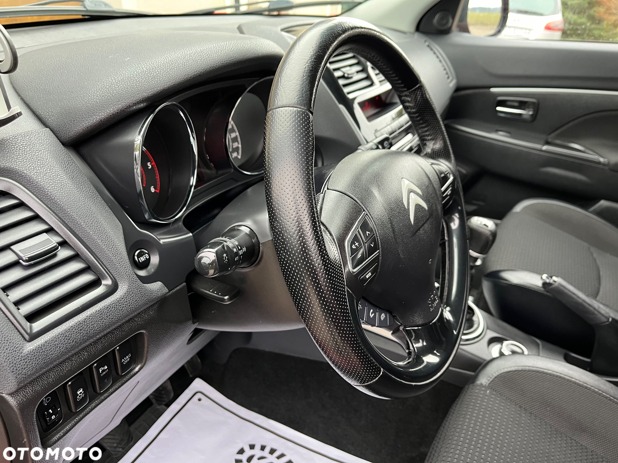Citroën C4 Aircross - 16