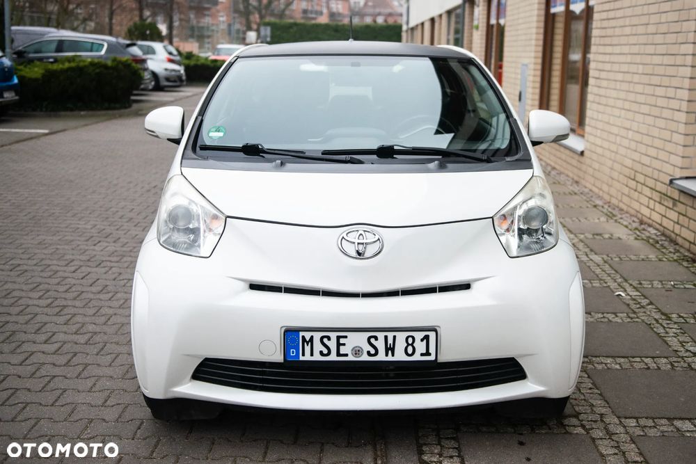 Toyota iQ 1.0 Sol - 9