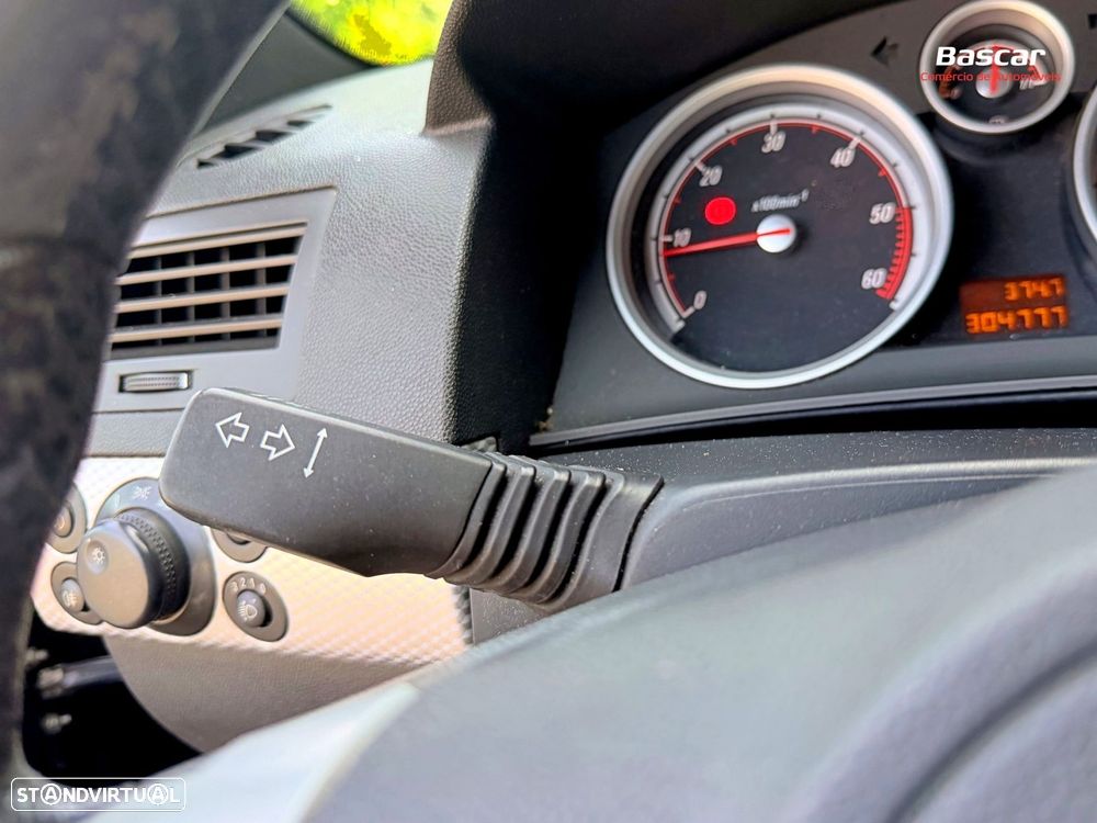 Opel Astra GTC 1.3 CDTI - 18