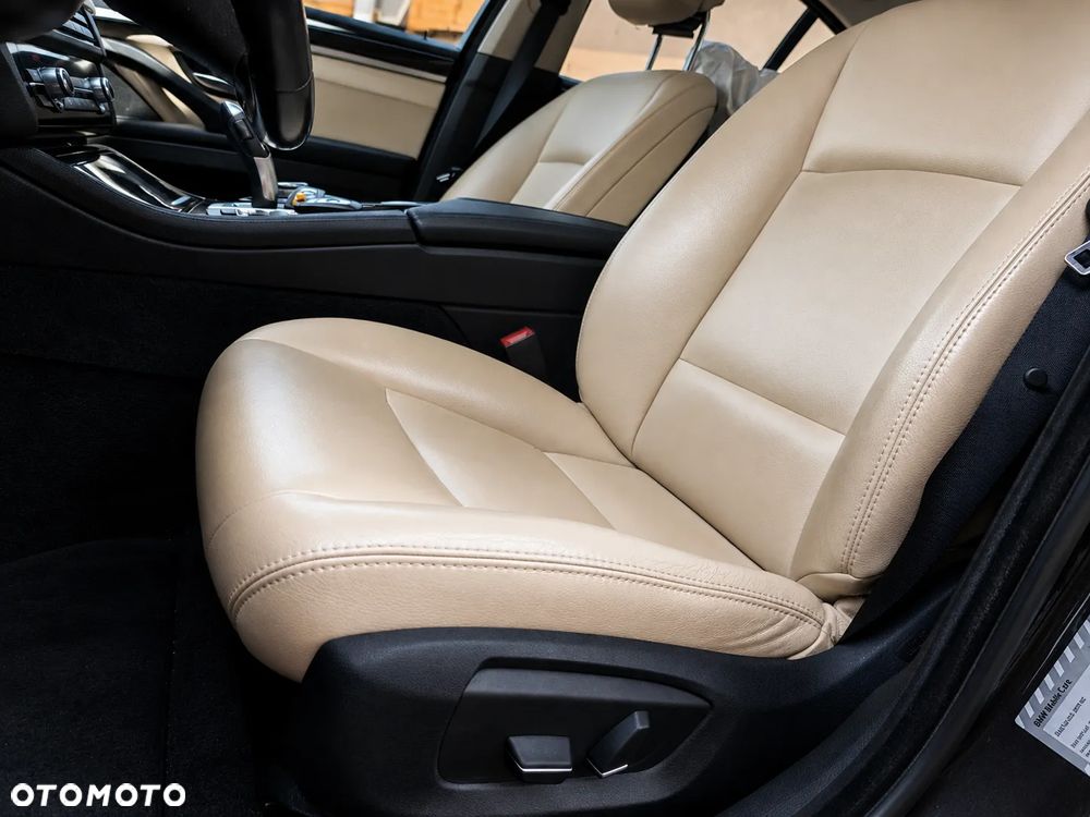 BMW Seria 5 520d Efficient Dynamics Edition Sport Line - 11