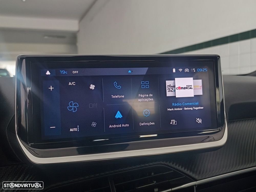 Peugeot 2008 1.2 PureTech Allure Pack - 21