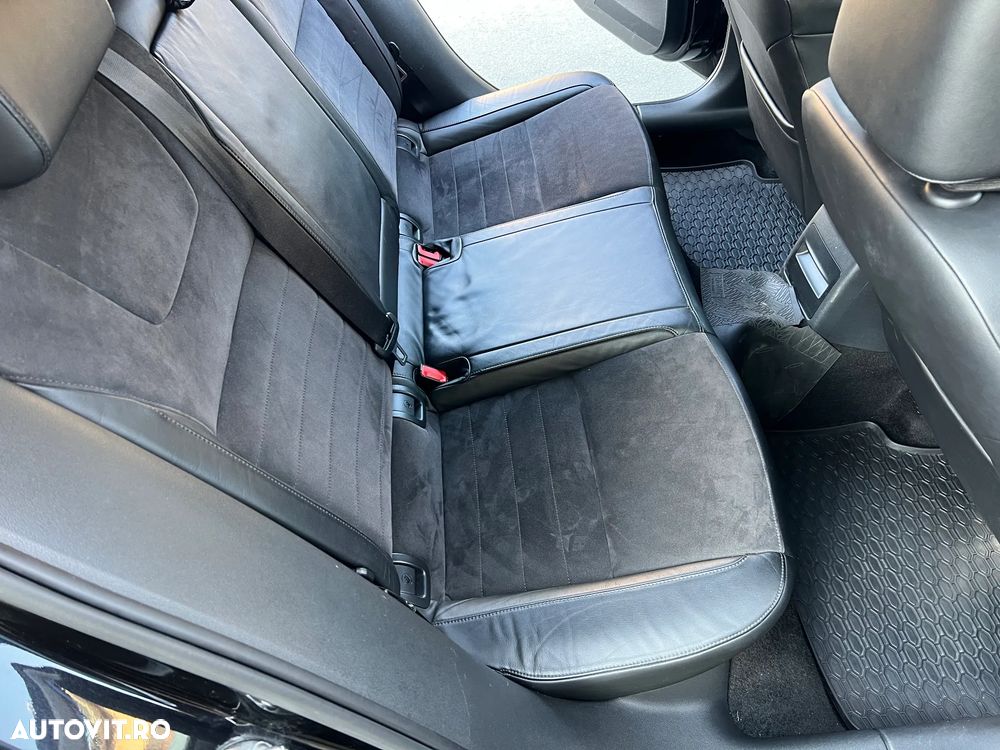 Skoda Octavia 2.0 TDI ELEGANCE DSG - 12
