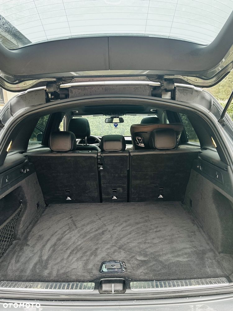 Mercedes-Benz GLC - 9