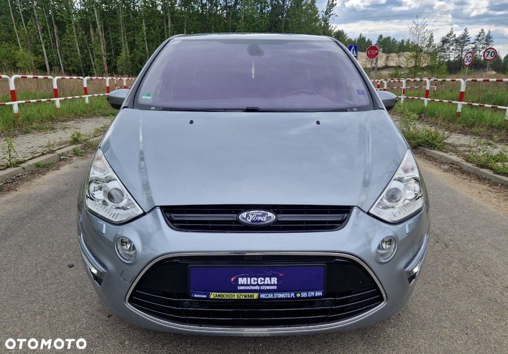 Ford S-Max 2.0 TDCi DPF Titanium - 13