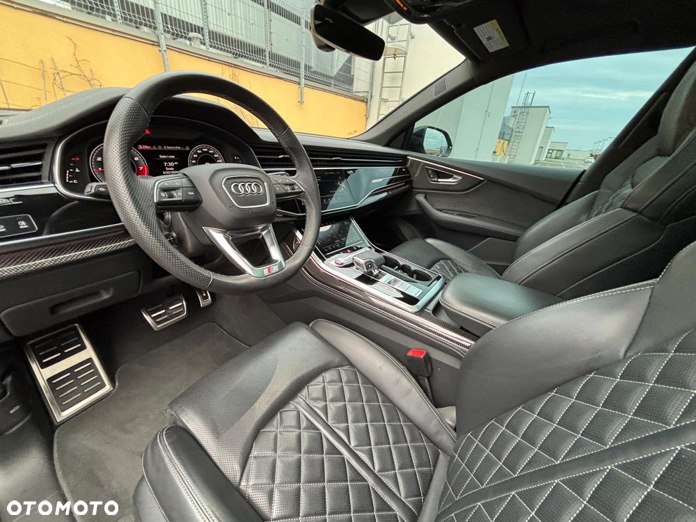 Audi SQ8 - 20