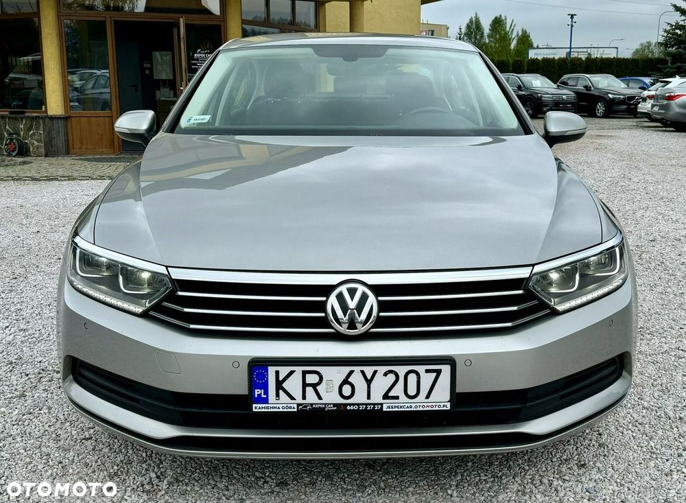 Volkswagen Passat 2.0 TDI (BlueMotion Technology) Comfortline - 8